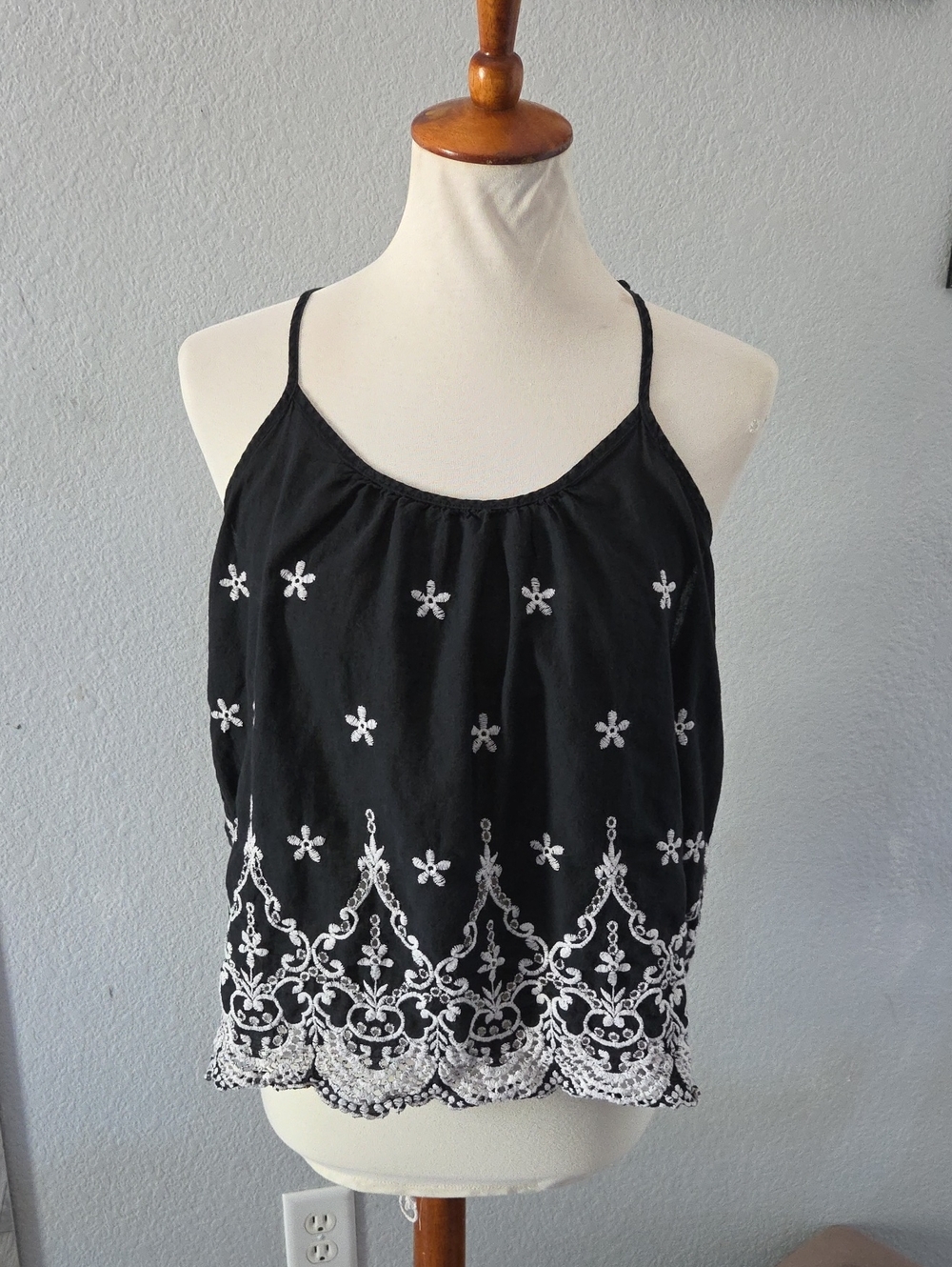 Linea Donatella Black Camisole with White Floral Embroidery XL